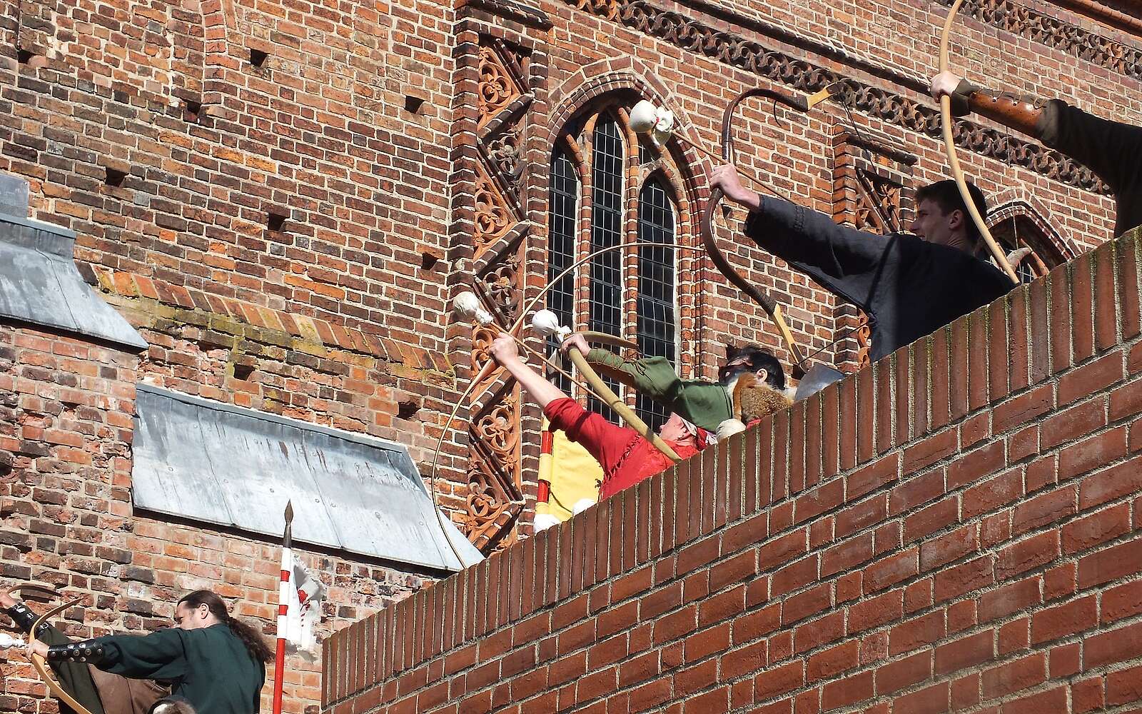 Bogenschießen auf dem Ritterfest Burg Ziesar