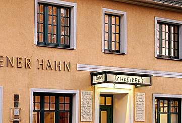 Restaurant und Hotel "Goldener Hahn"