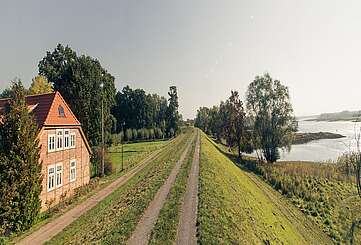 Alter Hof am Elbdeich