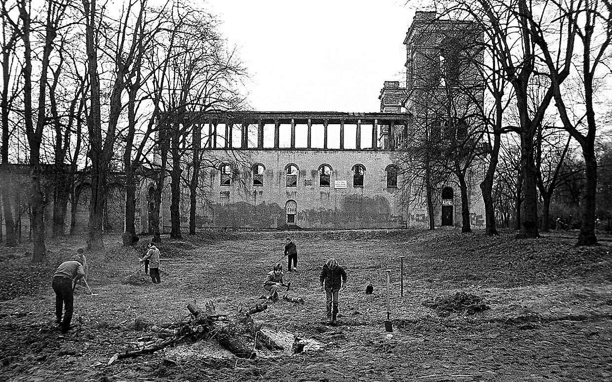 Arbeitseinsatz 1988 am Belvedere auf dem Pfingstberg