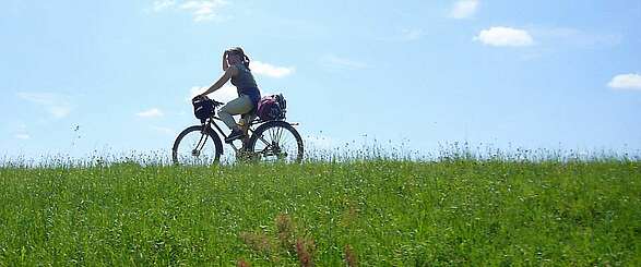 Mit dem Fahrrad auf dem Elberadweg
