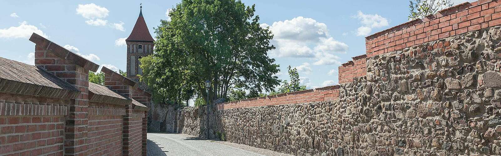 Die alte Stadtmauer von Jüterbog