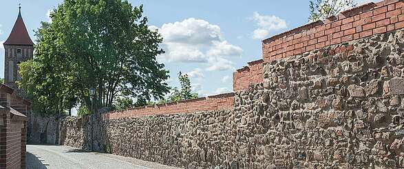 Die alte Stadtmauer von Jüterbog