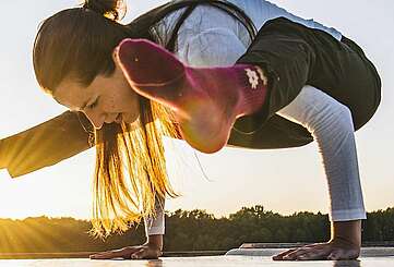 Yoga bei Sonnenaufgang