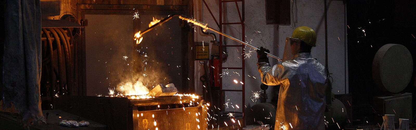 Gießverfahren in der Kunstgießerei Lauchhammer