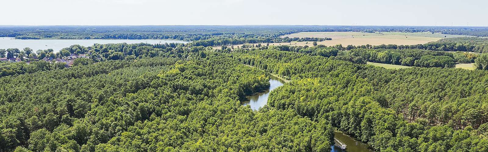 Mit dem Hausboot am Wolziger See