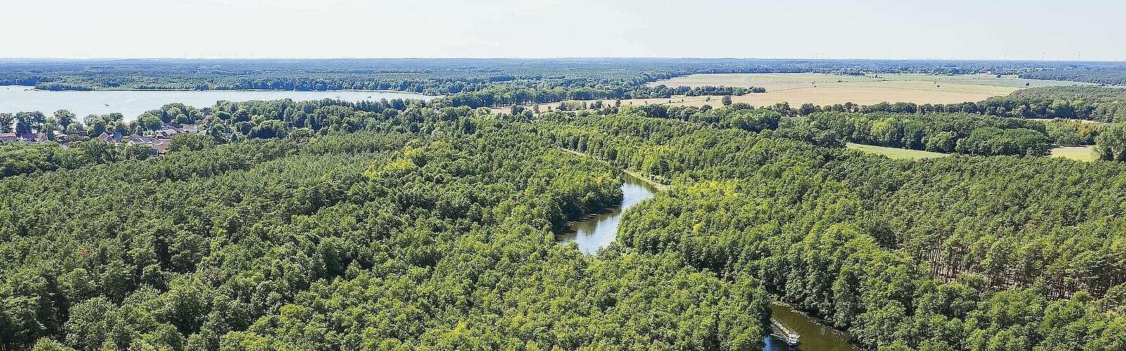 Mit dem Hausboot am Wolziger See
