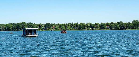Hausboot auf dem Ruppiner See