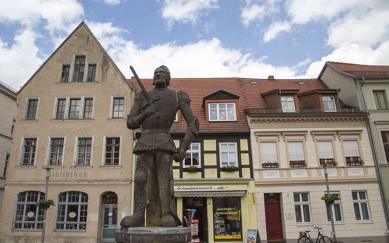 Roland-Figur auf dem Marktplatz in Perleberg.
