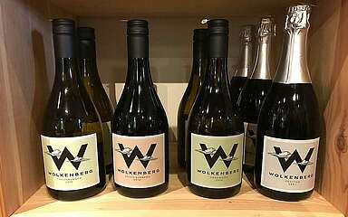 Flaschen Wein Wolkenberg