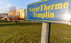 Wegweiser zur NaturTherme Templin