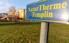 Wegweiser zur NaturTherme Templin