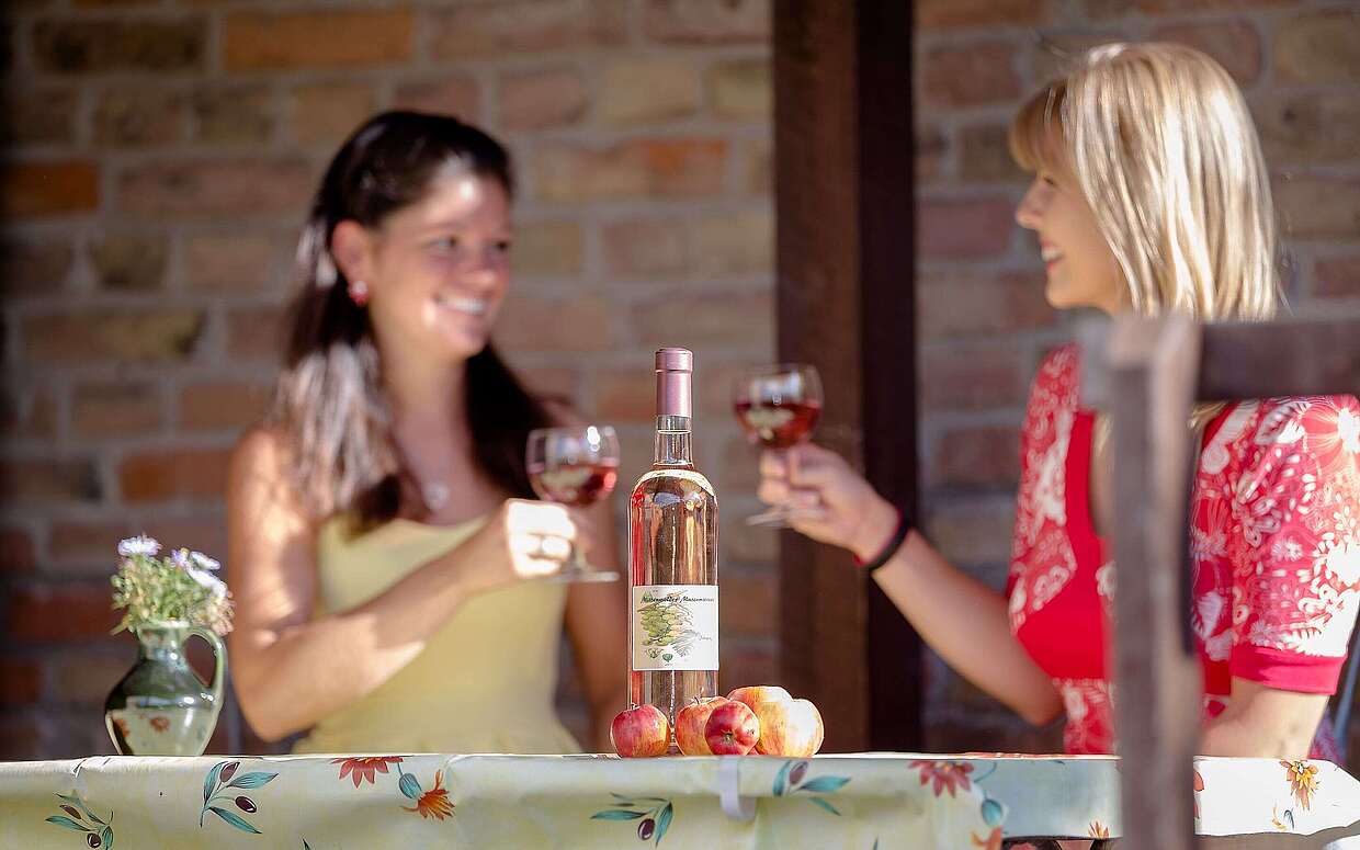 Weingenuss im Weingarten Mittenwalde