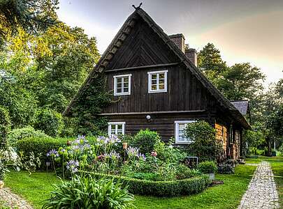 Traditionelles Holzhaus in Burg