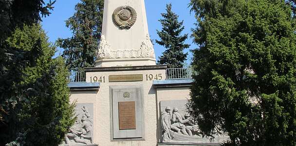 Ehrenfriedhof 5.JPG