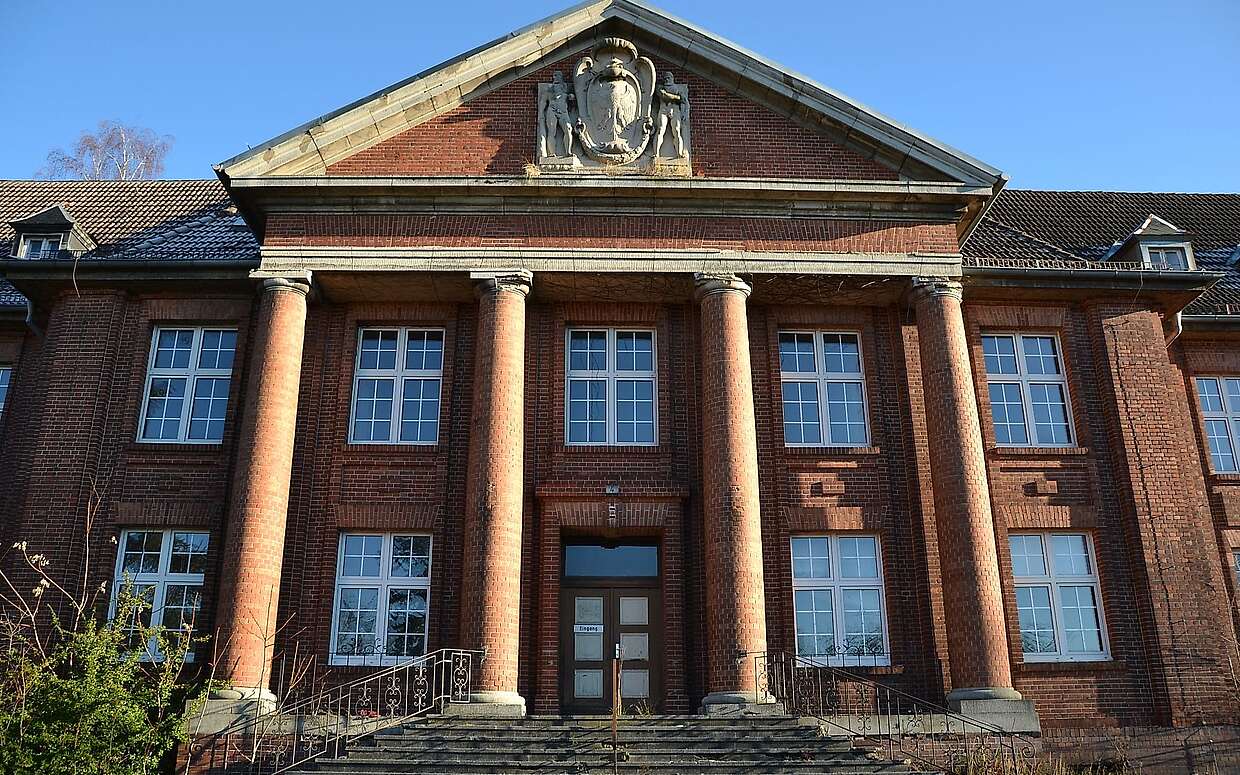 Kein Klinikum wie im Film „Barbara“, sondern die ehemalige Hauptverwaltung des Pulverwerkes
