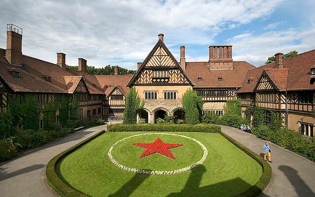 Schloss Cecilienhof - Innenhof Schloss Cecilienhof - Innenhof