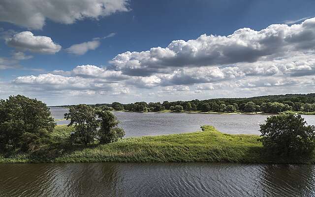 Elbe bei Lenzen Elbe bei Lenzen