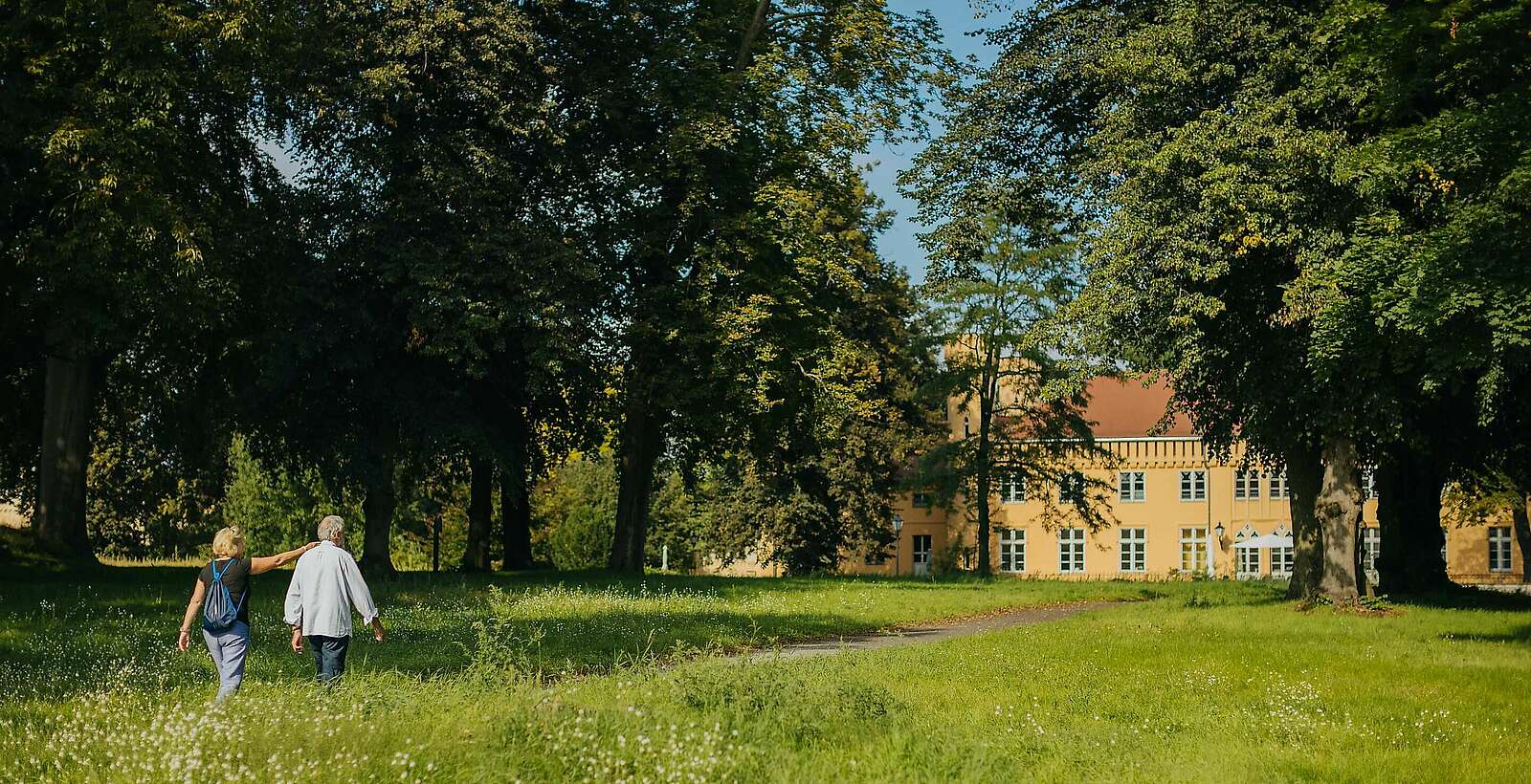 Spaziergang im Schlosspark Petzow