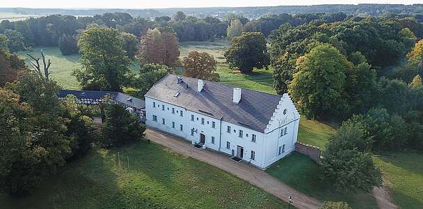 Altes_Schloss_Drohne.jpg