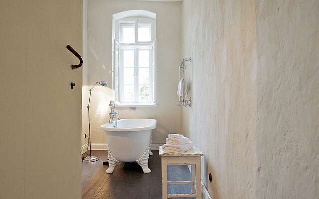 Badezimmer im Pfarrhaus Mödlich Badezimmer im Pfarrhaus Mödlich