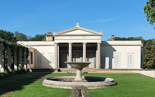 Schloss Charlottenhof