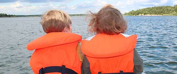 Bootstour mit Kindern auf dem Senftenberger See