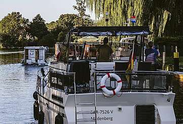 Hausboote auf dem Kanal