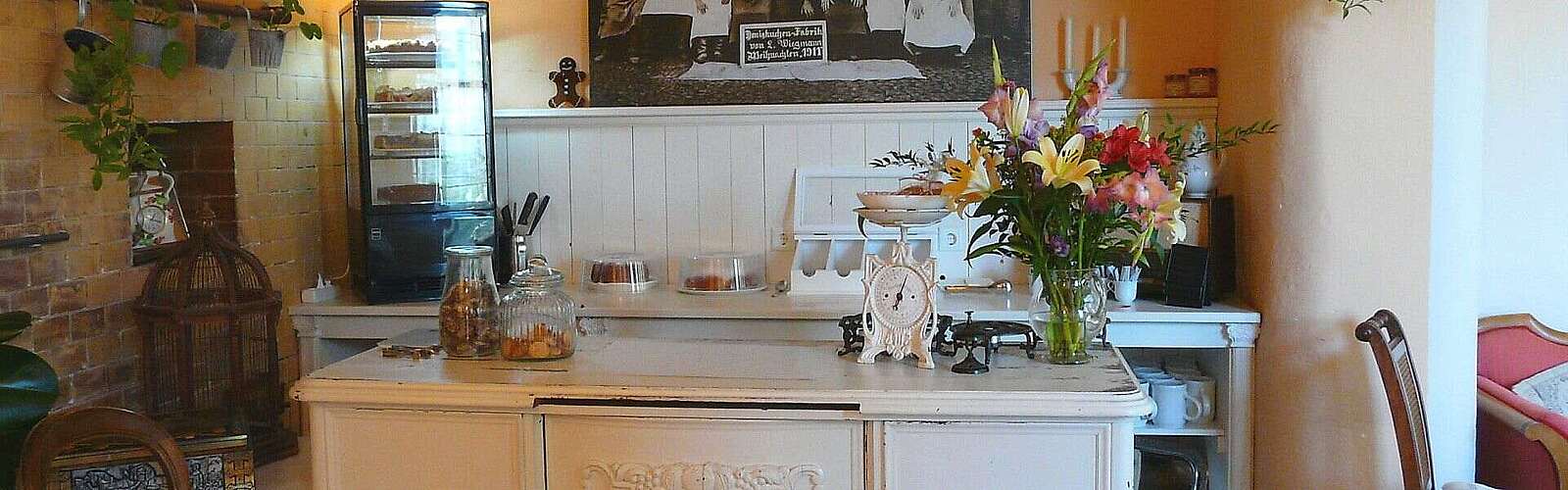 Anrichte im Café