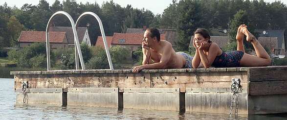Pause auf einer Badeinsel
