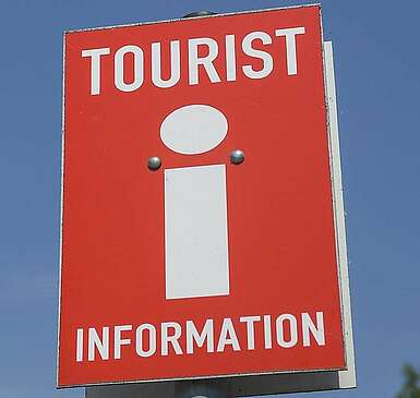 Schild der Touristinformation