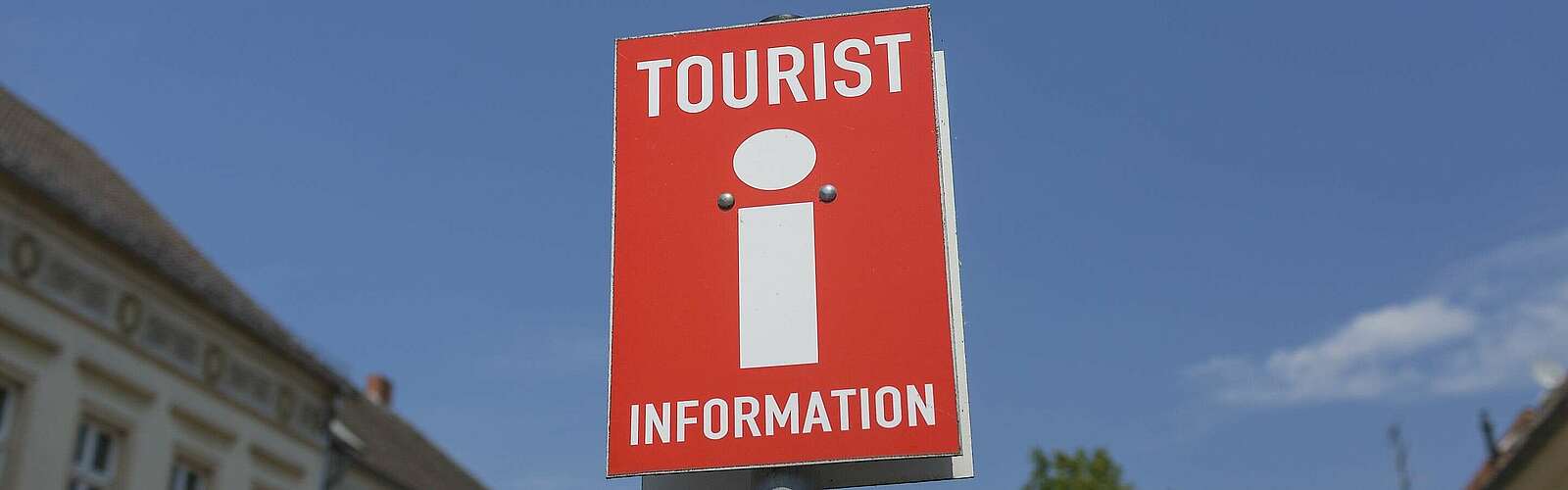 Schild der Touristinformation
