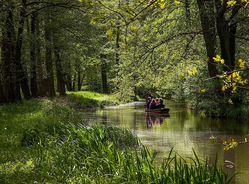 Kahnfahrt durch die Spreewaldfließe