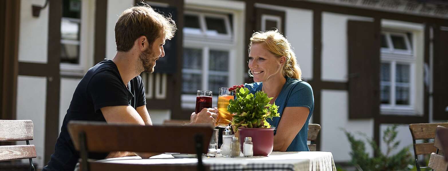 Paar im Restaurant Fontanehaus