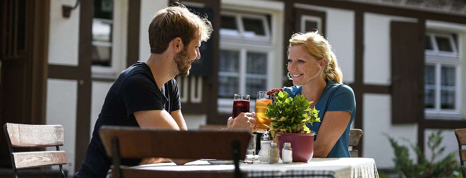 Paar im Restaurant Fontanehaus