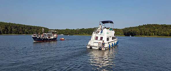 Hausboot bei Fürstenberg/Havel