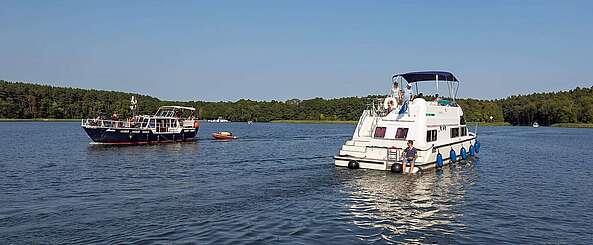 Hausboot bei Fürstenberg/Havel