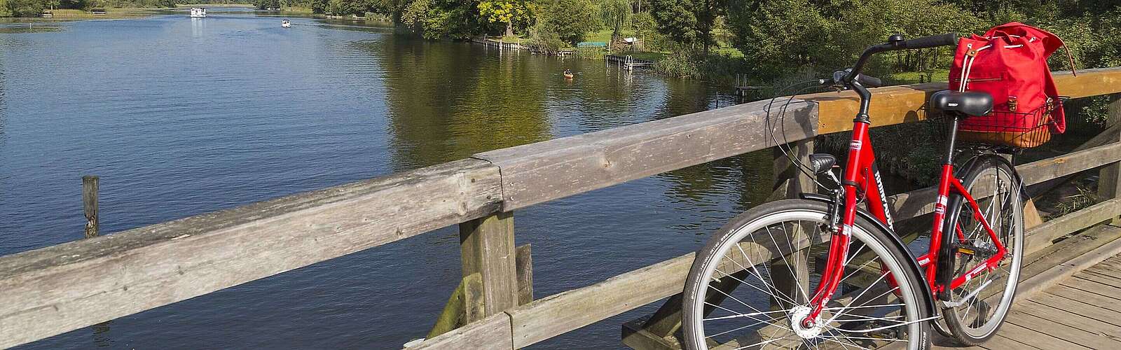 Fahrrad auf Brücke