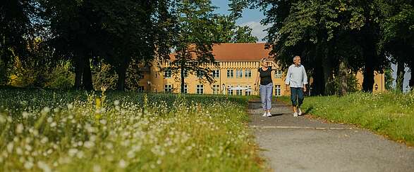 Spaziergang im Schlosspark Petzow