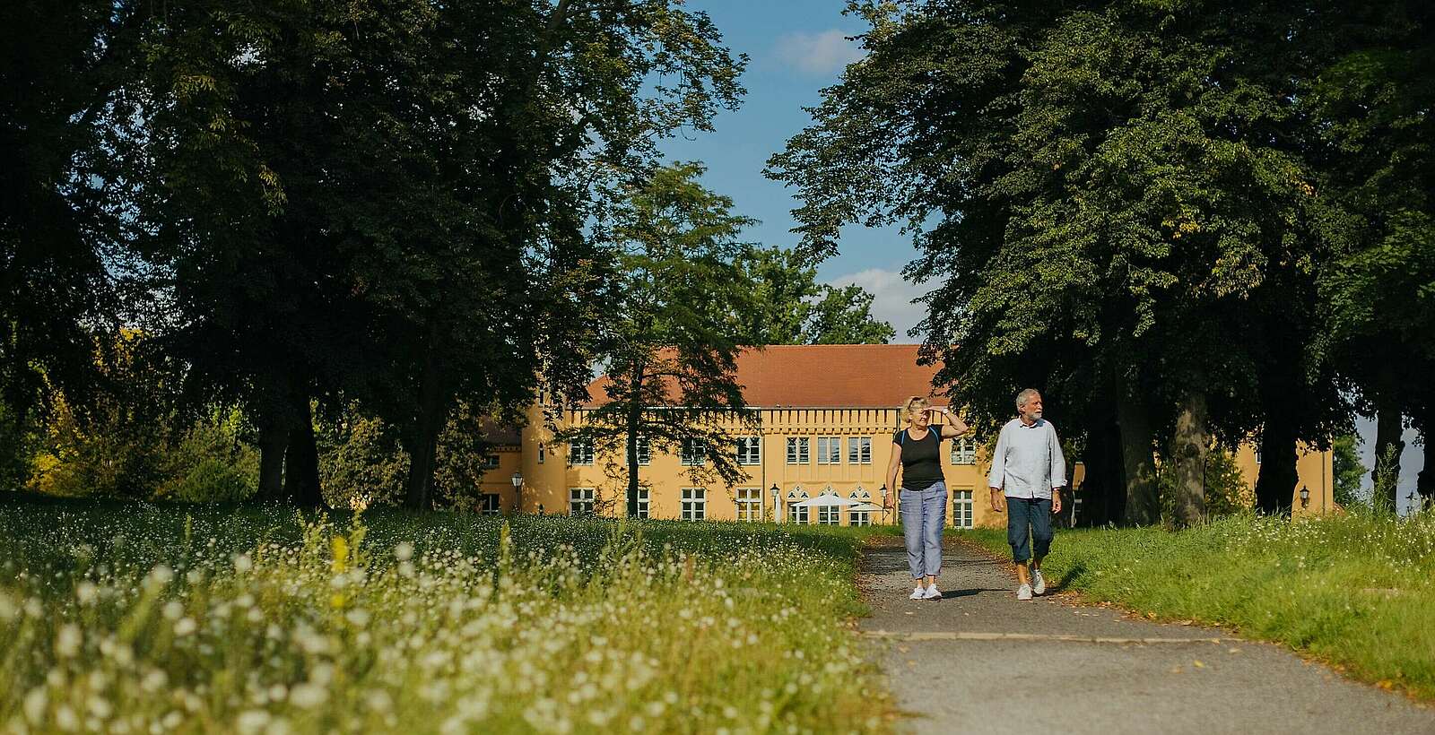 Spaziergang im Schlosspark Petzow