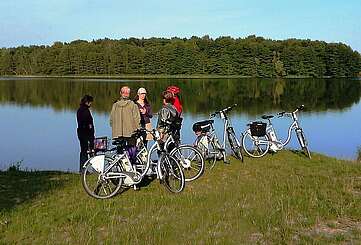 Radler am Todnitzsee in Bestensee