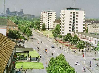 Lindenallee_Blick auf Hochoefen.jpg