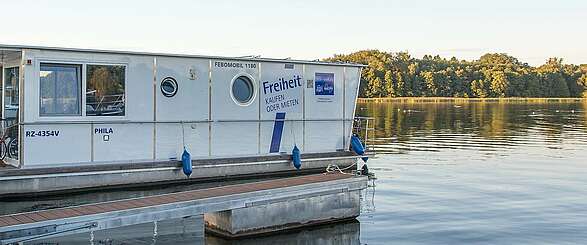 Barrierefreie Hausboottour mit dem Febomobil im Ruppiner Seenland