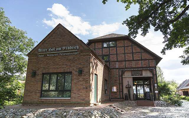 Alter Hof am Elbdeich