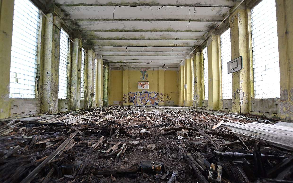 Verlassene Turnhalle Kaserne Krampnitz