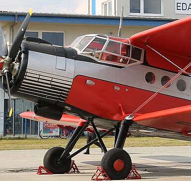 Flugzeug auf dem Flugplatz Strausberg
