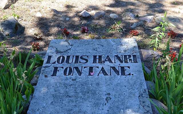 Grabstein Louis Henri Fontane Neutornow