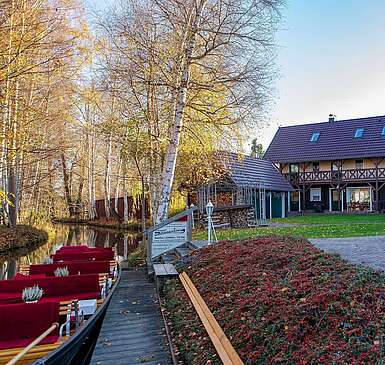 Pension "Zum Schlangenkönig" mit Kaminkahn