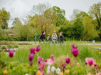 Familie im Optikpark Rathenow